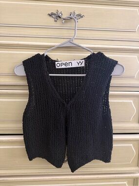 OPEN YY Black Knit V-Neck Women's Vest